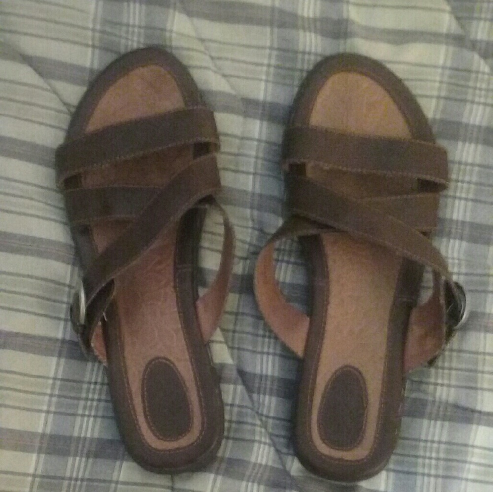 Born concept sandals